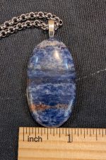 Sodalite pendant on s.s. large link chain 21" length - Image 2