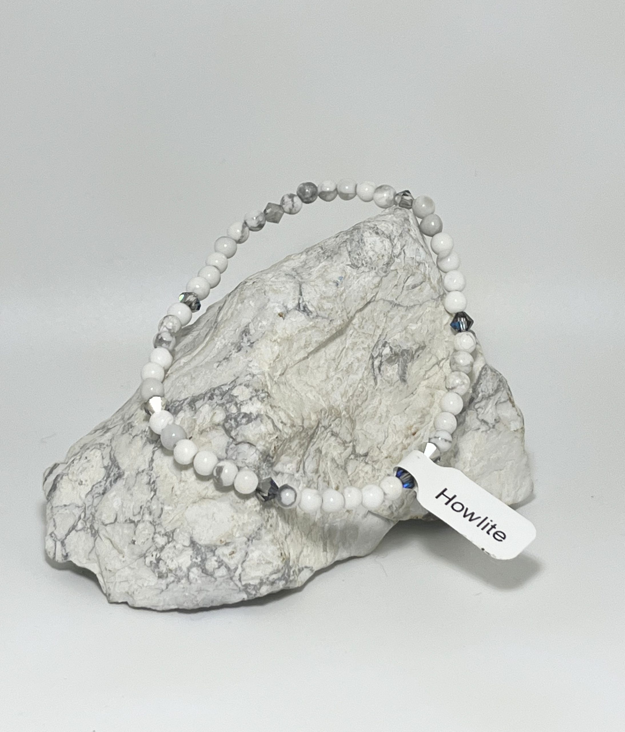 IMG_20260320_190723-scaled-1.jpg Mini howlite bracelet - Image 1